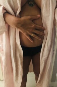 pregnancy care with virginia private midwife in sussex